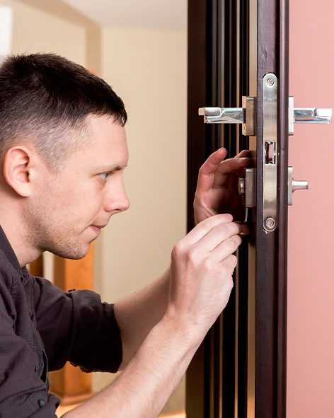 : Professional Locksmith For Commercial And Residential Locksmith Services in Pomona, CA