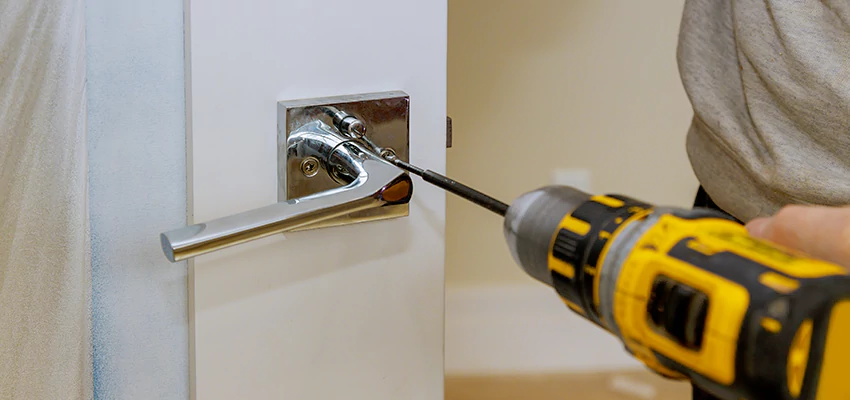 After-hours Locksmith  For Lock Troubleshooting in Pomona, California